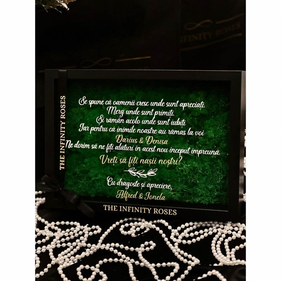 Tablou cu inimioara din licheni rosii cu mesaj personalizat pentru parinti Tablou personalizat pentru nasi cu mesajul “ Vreti sa fiti nasii nostri? “