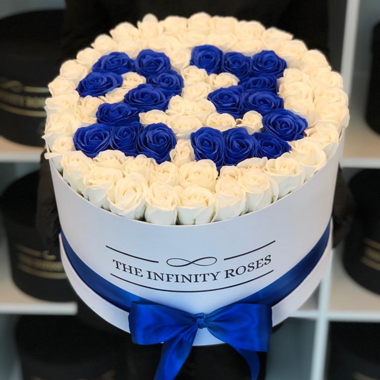CUSTOM  BOX Cutie personalizata cu 75 trandafiri si cifre