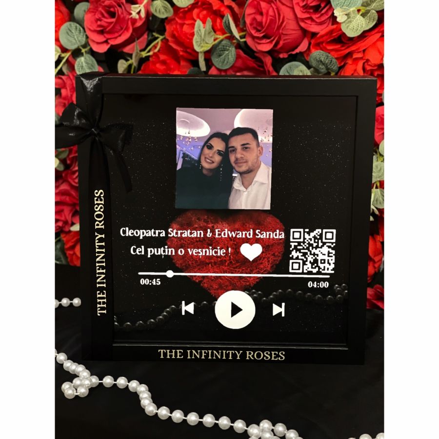Cutie inel de logodna cu petale de trandafiri criogenate Tablou personalizat cu melodie si fotografie