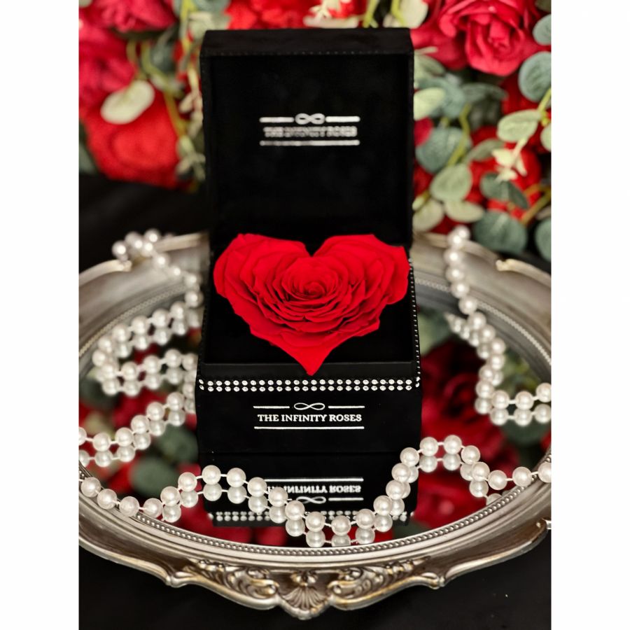 DIAMOND BOX  Cutie de catifea cu diamante cu un trandafir criogenat