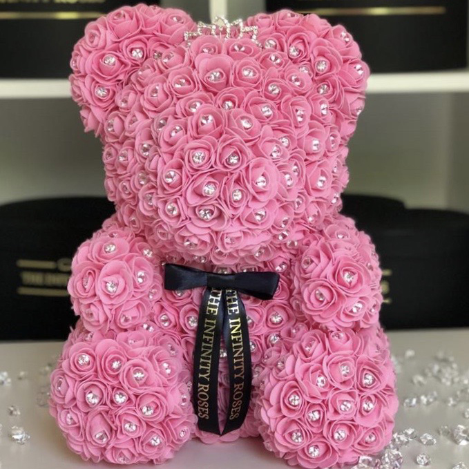 Ursulet absolvent cu toca si pergament Ursulet din trandafiri roz cu coronita si diamante , 40 cm inaltime