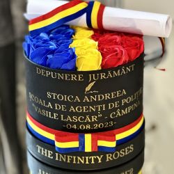 Aranjament floral trandafiri tricolor DEPUNERE JURAMANT MILITAR DEBUT/ABSOLVIRE