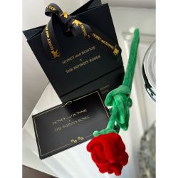 Jucarie interactiva trandafir cu recompense si catnip pentru catei si pisici