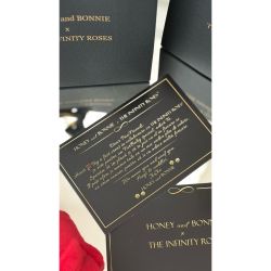 Jucarie interactiva trandafir cu recompense si catnip pentru catei si pisici