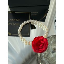 Colier din perle fine cu trandafir textil rosu pentru catei si pisici