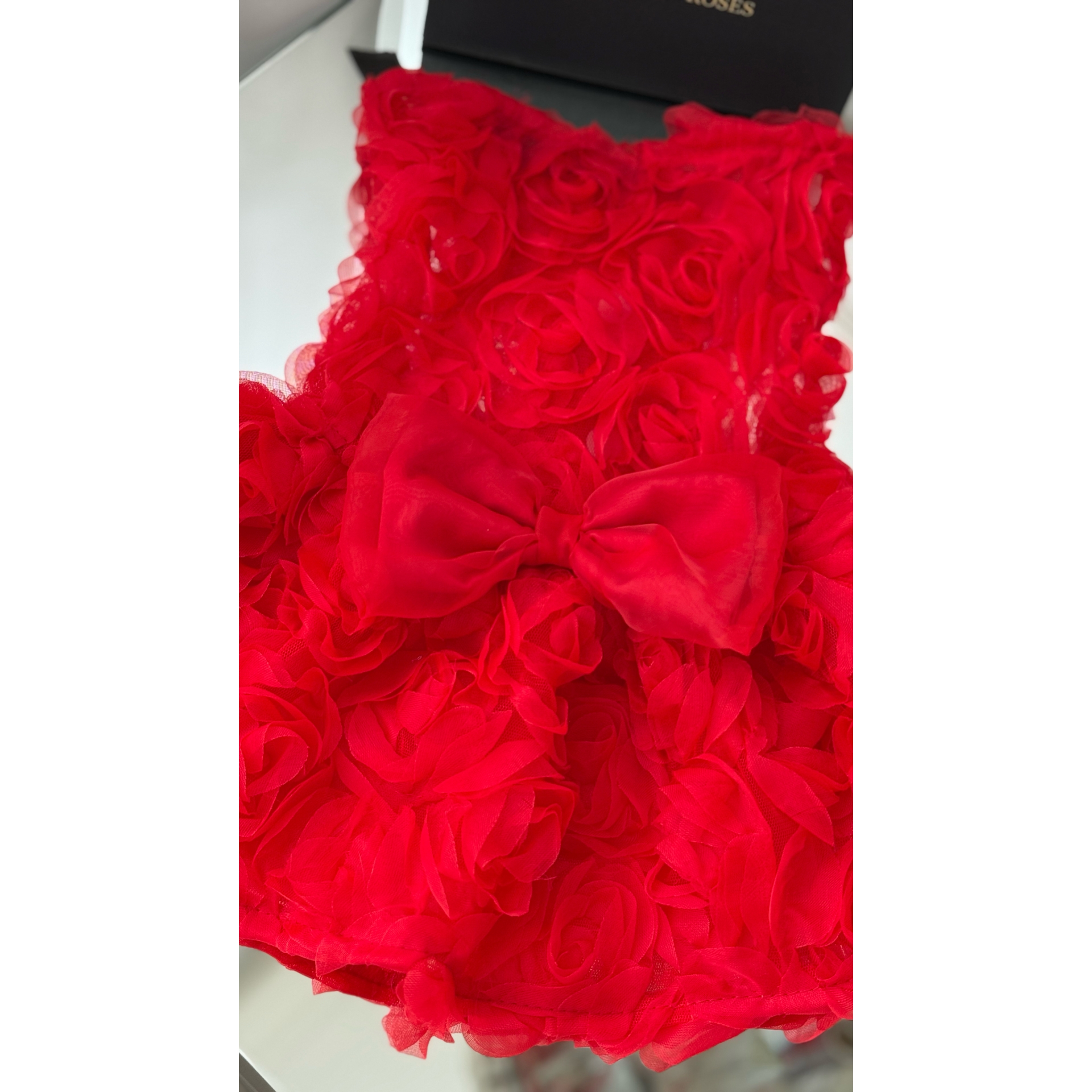 Rochie rosie cu trandafiri 3D pentru catei si pisici L-XL-XXL-XXXL