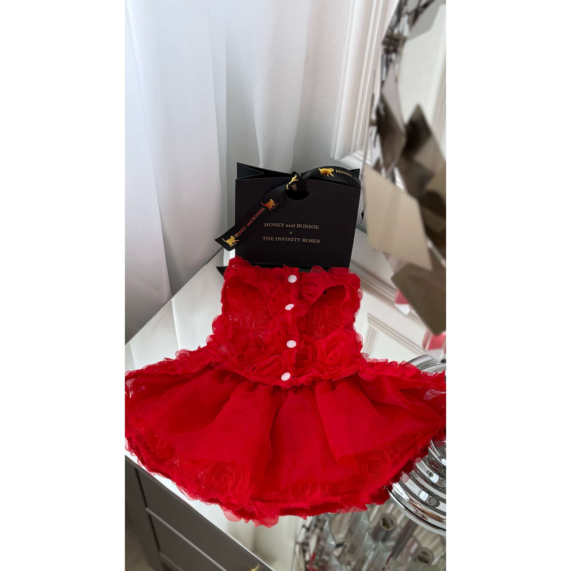 Rochie rosie cu trandafiri 3D pentru catei si pisici L-XL-XXL-XXXL