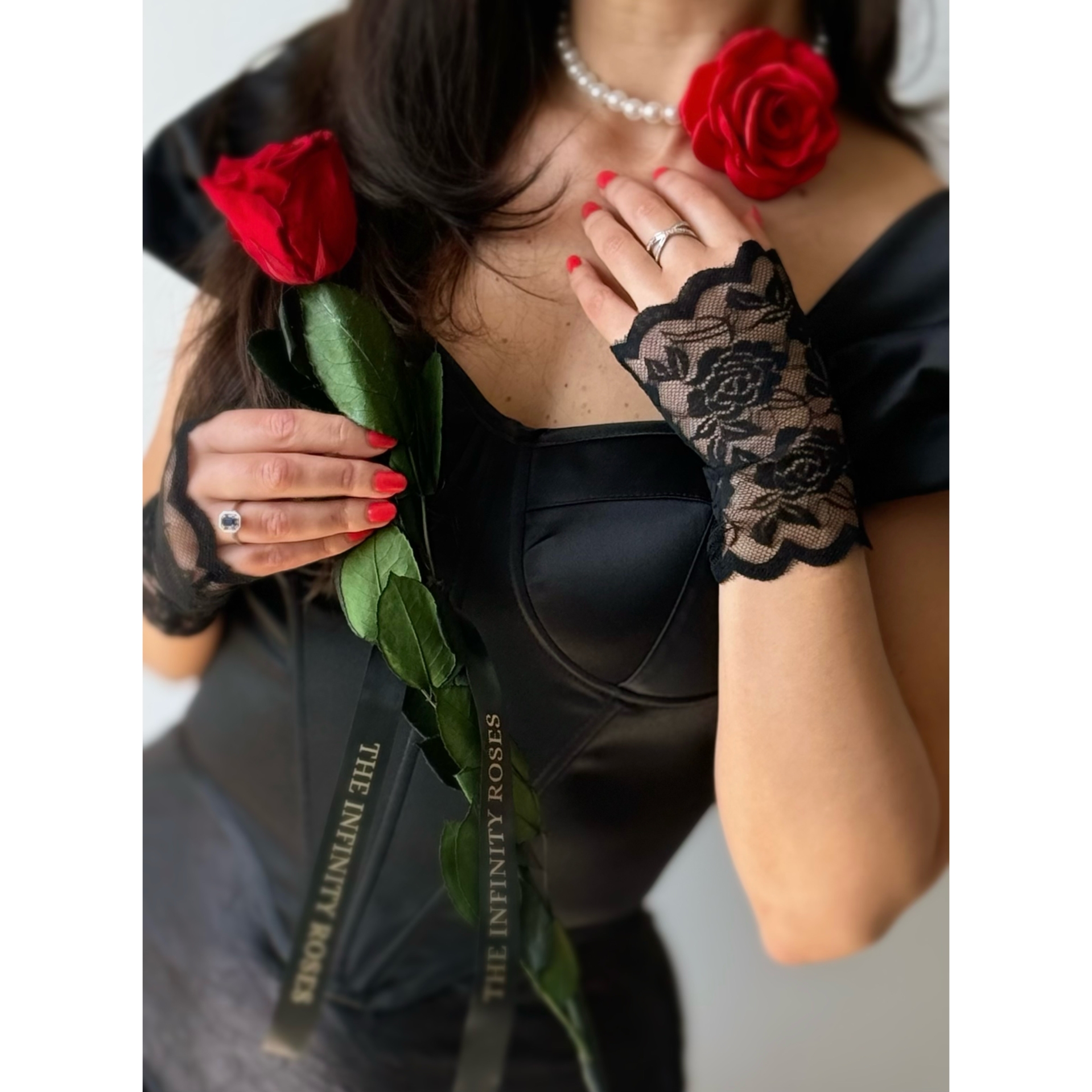 Colier cu perle si trandafir rosu textil statement pentru femei 