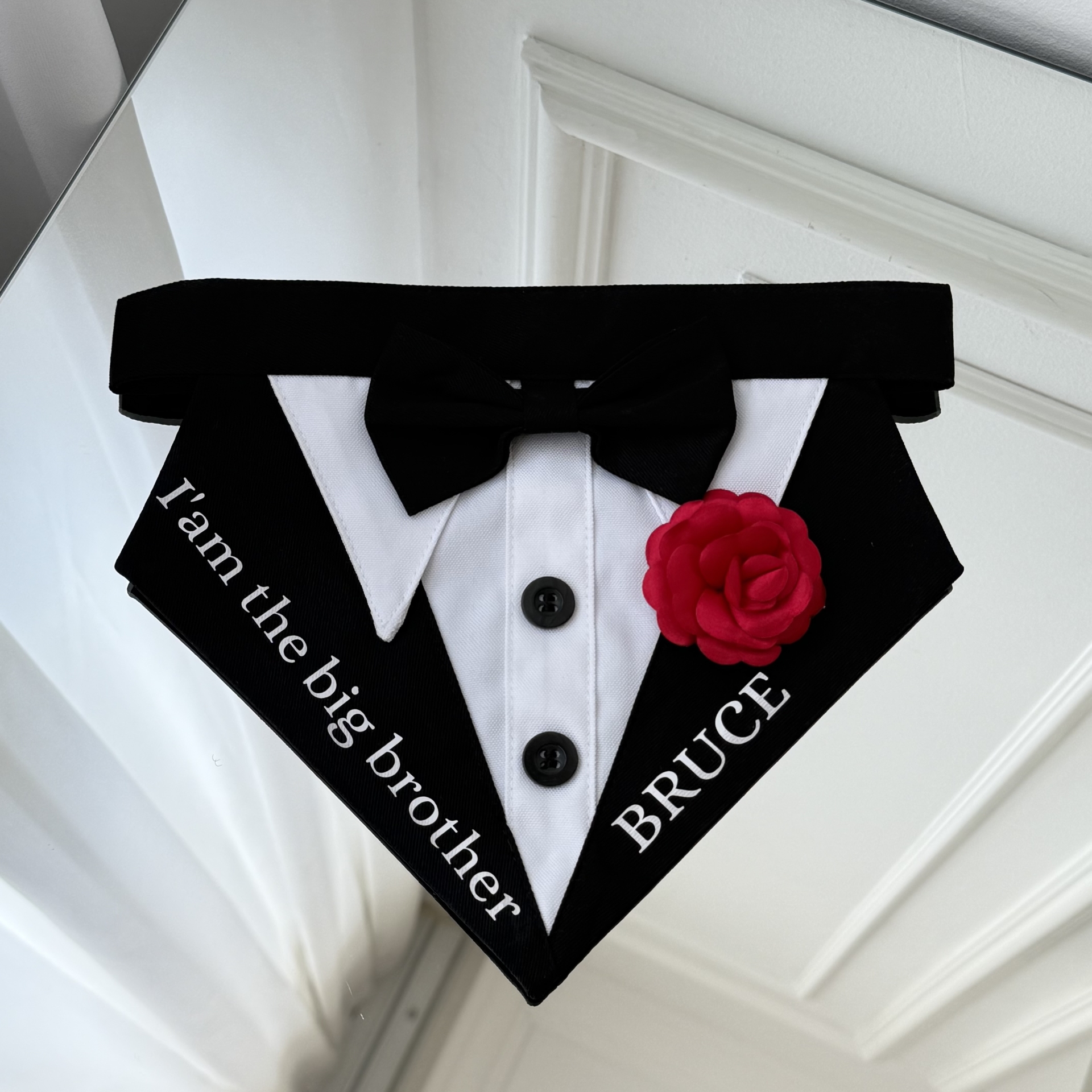 Bandana tuxedo eleganta pentru gat pentru catei si pisici I’m the big brother/Sunt fratele cel mare