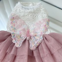 Rochita eleganta pentru caini si pisici, roz pudrat cu tulle si fluture brodat S-M