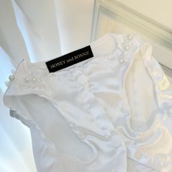 Rochie de Mireasa Alba pentru Caini si Pisici, cu Dantela, Perle si Funda, Tinuta Eleganta pentru Nunta S-M