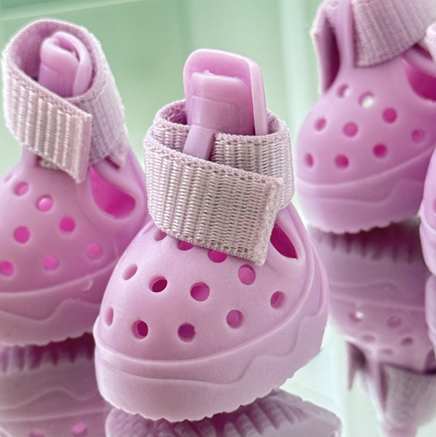 Pantofi tip Crocs roz pentru câini
