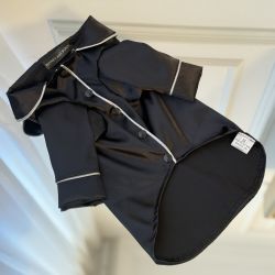 Pijama neagra din satin pentru caini si pisici