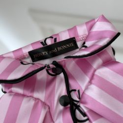 Pijama roz din satin pentru caini si pisici, model VS