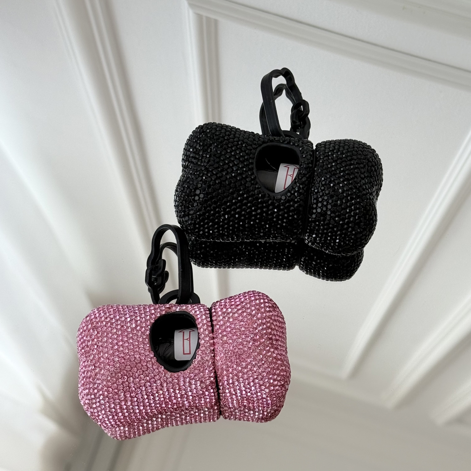 Dispenser cu pungi igienice pentru caini cu cristale Swarovski