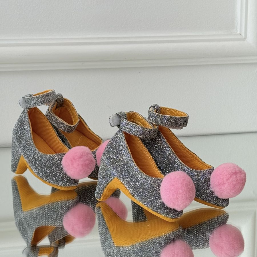 Lesa retractabila neagra cu sclipici si cristale Swarovski, 3 metri, pentru caini de talie mica si medie Pantofi eleganti cu toc pentru catei, model glitter cu pompon roz