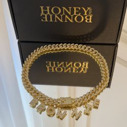 Colier Cuban personalizat cu numele animalutului, auriu cu cristale, pentru caini si pisici