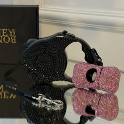 Lesa retractabila neagra cu sclipici si cristale Swarovski, 3 metri, pentru caini de talie mica si medie
