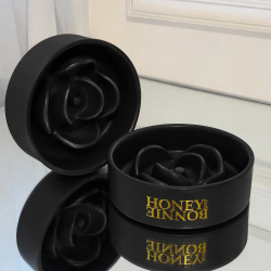 Bol Slow Feeder din ceramica pentru caini si pisici, model trandafir negru