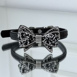 Zgarda Luxury cu fundita si cristale Swarovski pentru caini si pisici negru