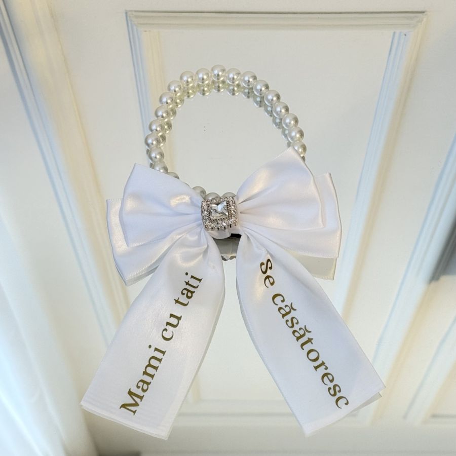 Colier din perle fine cu trandafir textil rosu pentru catei si pisici Colier din perle cu fundita alba pentru caini si pisici personalizat, Mami si tati se casatoresc si nume