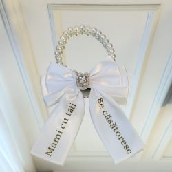 Colier din perle cu fundita alba pentru caini si pisici personalizat, Mami si tati se casatoresc si nume