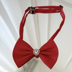 Papion universal elegant rosu cu inima si cristale, pentru caini, pisici, copii si adulti