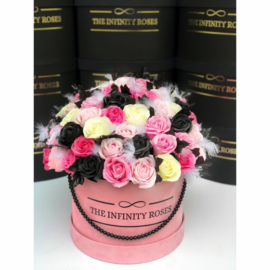 VELVET BOX Cutie de catifea roz cu trandafiri roz/ciclam/ivoire/negru