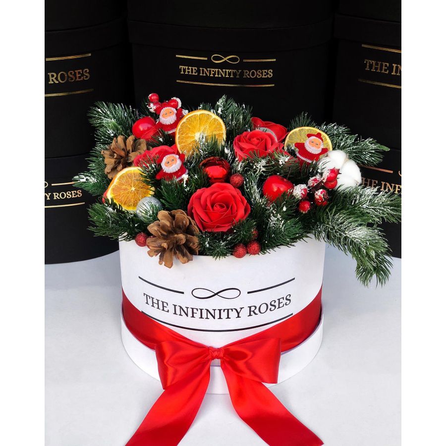 Cutie personalizata cu brad de craciun din trandafiri Cutie medie cu trandafiri pentru Craciun