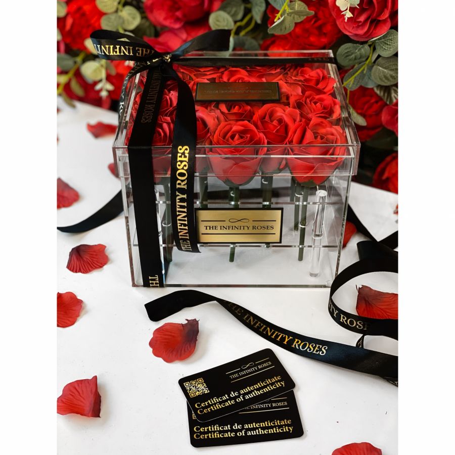 CRYSTAL BOX Cutie de cristal cu 15 trandafiri rosii