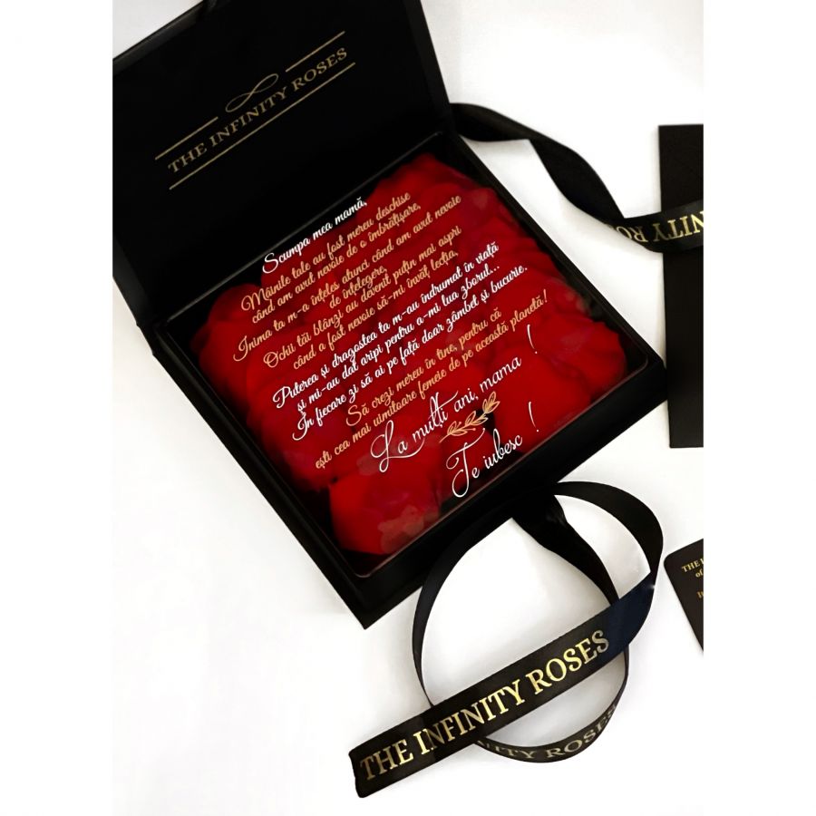 Tablou cu inimioara din licheni rosii cu mesaj personalizat pentru mama de Sfanta Maria Cutie cadou tip felicitare personalizata cu mesaj pentru mama/8martie